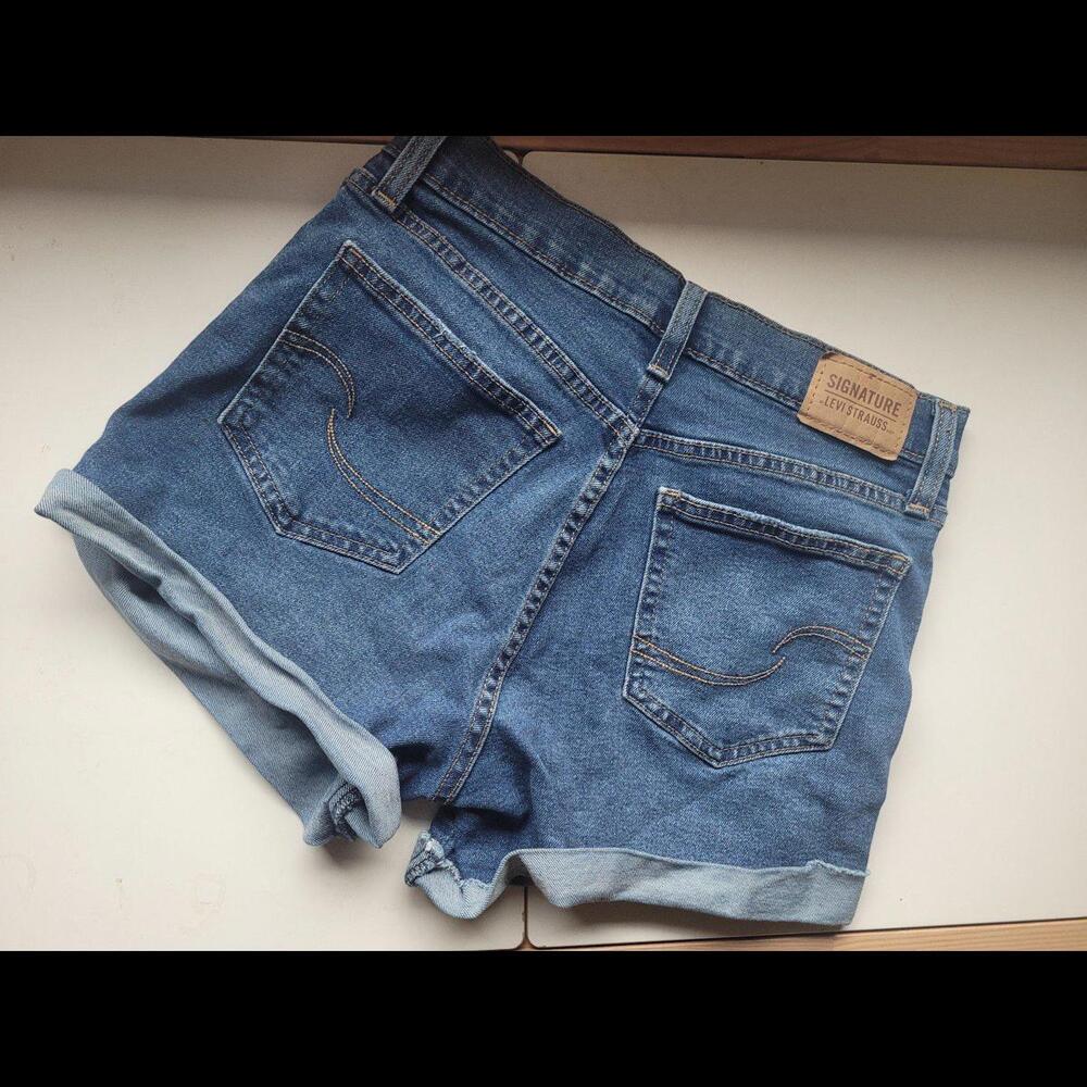 Signature Levi Strauss High Rise Shorts